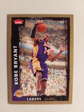 2008-09 NBA Fleer Glossy Gold Border Kobe Bryant #101 Los Angeles Lakers