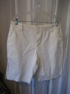 White Stag Women's Arctic White Bermuda Shorts 98% Cotton Sz 12-14 NWWT - Picture 1 of 5