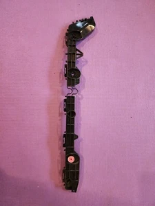 525764 7040 GENUINE TOYOTA PRIUS 2016-2020 LEFT SIDE REAR BUMPER BRACKET - Picture 1 of 3