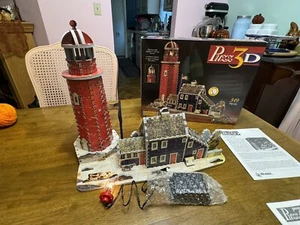 Puzz 3D “Seaside Lighthouse” Americana Collection, 349 Pc, Working Light, 100% - Picture 1 of 7