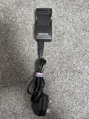 Pentax Battery Charger D-BC8 & Power Supply - Image 1 of 4