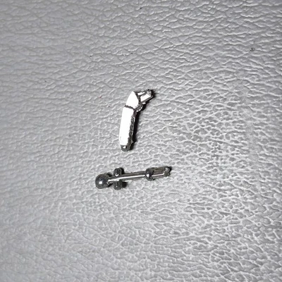 Ertl 1:18 Scale Diecast Parts 1967 Corvette L-88 Shifter & E-brake Lever Chrome - Image 1 of 4