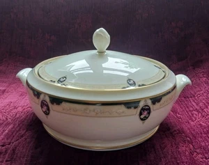 Pfaltzgraff ROYAL ONYX Round Covered Vegetable Bowl w/ Handles & Lid - Picture 1 of 8