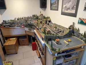 Modelleisenbahn Anlage Digital HO Elekrische Eisenbahn ANLAGE FLEISCHMANN lissy  - Bild 1 von 24