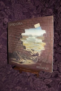 Spyro Gyra - Breakout - MCA 5753 Shrink VINYL LP 12" VG+/EX - Bild 1 von 10