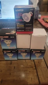 (7 Bulbs) 2 Philips, 4 Jenlite, 1 Satco Indoor Flood 50-Watt 120 Volt GU10 Base - Picture 1 of 4