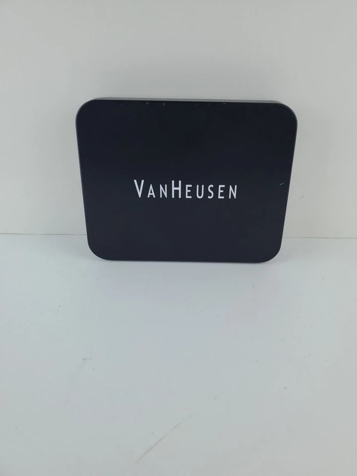 Van Heusen Wallet Men's Bifold  Case Black New With Metal Case - Image 1 of 4