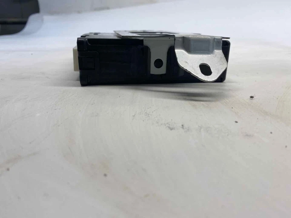 Módulo de control del motor usado (ECM) se adapta a: 2006 Subaru Forester Electronic Control M Foto 1 de 4