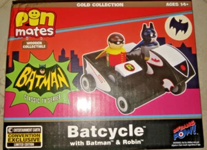 Pin Mates Batman Classic TV Series Batcycle with Batman and Robin Colletibles - Bild 1 von 7