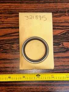 NEW Crankshaft Seal for Johnson and Evinrude OMC 321895 NOS - Picture 1 of 2