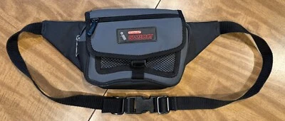 Nintendo Gameboy Fanny Pack Vintage Retro Gaming Estuche de Transporte Gris Negro Foto 1 de 4
