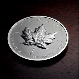 2022 1 oz UHR Proof Silver Maple Leaf Coin, Ultra-High Relief SML - CANADA-RCM - Picture 1 of 7
