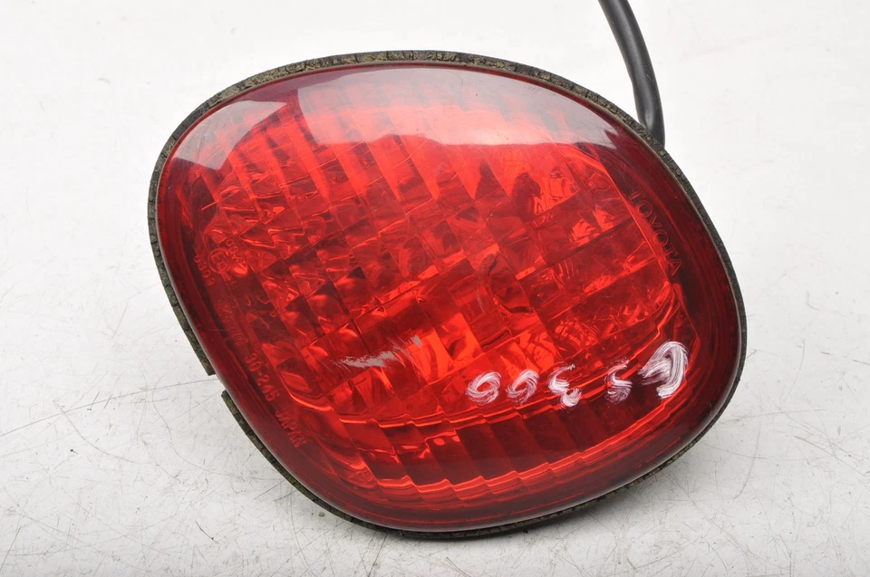 LEXUS GS II Luz Trasera Maletero Derecha - Imagen 1 de 4