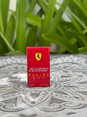 SCUDERIA FERRARI Racing Red Eau de Toilette 4 ML MINI  NEU/OVP/RARE - Bild 1 von 2