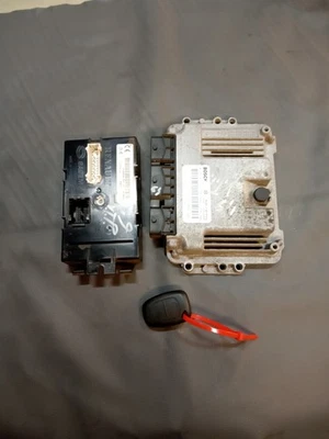 Kit ECU 1.9 Vauxhall Opel Vivaro Renault Trafic Nissan Primastar 2001-2006 - Immagine 1 di 4