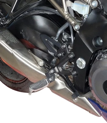 Clavijas de descenso para conductor Suzuki GSX-S1000GT / GT+ V2 Foto 1 de 4