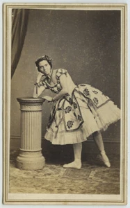 CDV 1860-70 Bayley & Cramer, San Francisco. La danseuse Mme Mathieu. - Picture 1 of 2