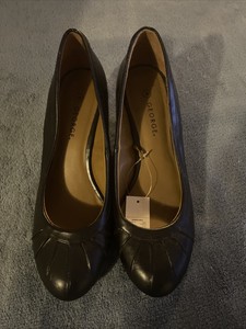 george flat shoes