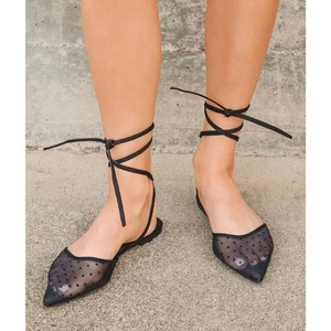 Lulus Women’s Size 7.5 Sophiie Black Lace Up Flats New - Picture 1 of 10