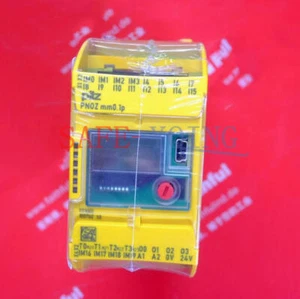 ONE PILZ 772001 PNOZ mm0.1p Module New - Picture 1 of 3