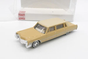 B114 Busch turismos Cadillac 66 sedán marrón NUEVO EMBALAJE ORIGINAL 42955 - Imagen 1 de 4