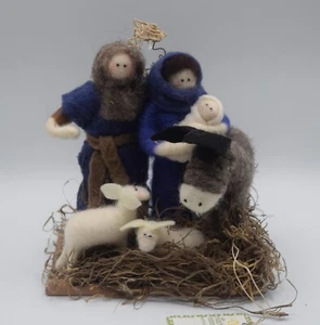 THE RAMS HORN COLLECTION HAND MADE FOLK ART WOOLIES NATIVITY SET ARTIST SIGNED - Picture 1 of 8