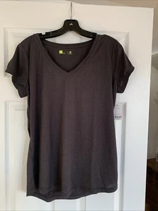 Xersion Performance Wear Women's BlackV Neck Short Sleeve T-Shirt Size Large NWT - Picture 1 of 5