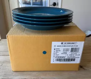 Le Creuset Stoneware Vancouver Dinner Plates, Set of 4, Deep Teal NEW - Picture 1 of 9
