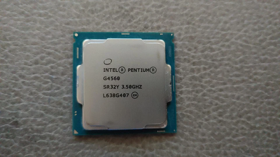 PROCESSORE CPU INTEL PENTIUM G4560 3,5 GHZ LGA1151 - Immagine 1 di 1