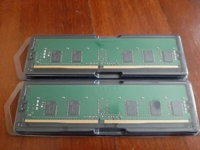Genuine Dell EMC 16gb DDR4 SDRAM for Servers (x2 8gb sticks) - Image 1 of 2