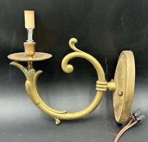VINTAGE BRASS ELECTRICAL ITALIAN SCONCE. UNTESTED. - Picture 1 of 9