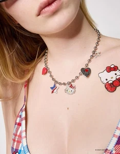 Bershka HELLO KITTY Halskette silver coloured NEU OVP - Bild 1 von 6