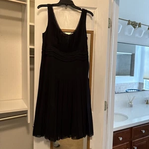 Sigrid Olsen Women Dress Sz 8 Black Silk Classic LBD - Picture 1 of 5