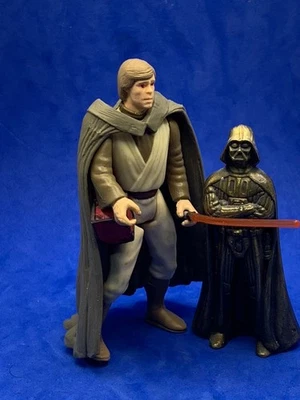 Figura Personalizada Star Wars: Luke "Luuke" Skywalker Falsos Jedi con Holocrón Sith Foto 1 de 4