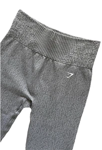 GYMSHARK .. LADIES PALE GREY FULL LENGTH LEGGINGS SZ SMALL - Picture 1 of 5