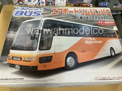 1/32 Aoshima Japan Model Kit  BUS - Image 1 of 3