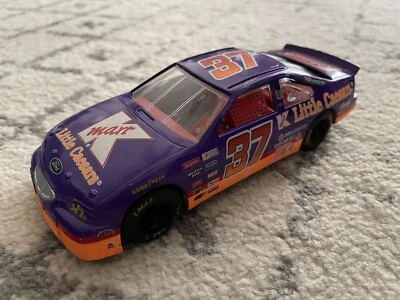 Ford Thunderbird K-Mart Little Caesars 1995 Racing Champions NASCAR 37 1:24 1/24 Foto 1 de 4