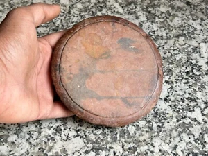 VINTAGE HANDMADE RARE OLD SMALL BREAD CHAPATI ROLLING RED STONE PLATE/BASE - Picture 1 of 12