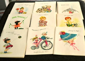 Tarjetas de felicitación CRITTERS GORROS EN RELIEVE NIÑOS NIÑAS por CORONATION De colección Nuevo de Lote Antiguo en Caja - Imagen 1 de 9