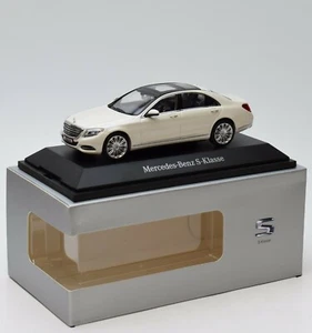 Mercedes-Benz S-Klasse Diamond White Metallic AutoArt [B6 696 0155] - Picture 1 of 9