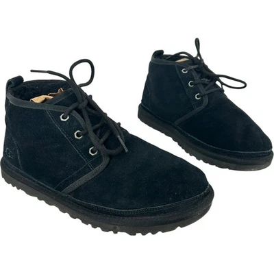 女式黑色麂皮绒 UGG Neumel Chukka Sherpa 羊毛衬里靴子鞋 9M 1094269 码 — 第 1/4 张图片