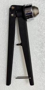 DWK WHEATON KIMBLE 8mm Crimpatrice manuale per guarnizioni in alluminio 8mm (69902-8 C4008-100) - Foto 1 di 7