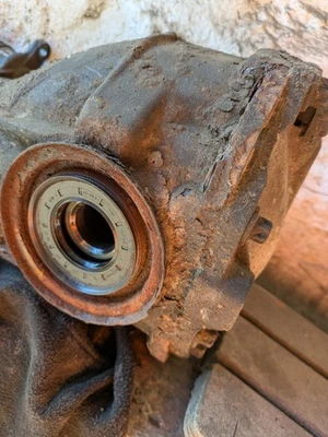 2005 CHRYSLER CROSSFIRE REAR DIFF Mercedes A2103510805 - Image 1 of 4