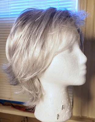 Peluca Raquel Welch Trend Setter Promedio R56/60 Plata Niebla Foto 1 de 4