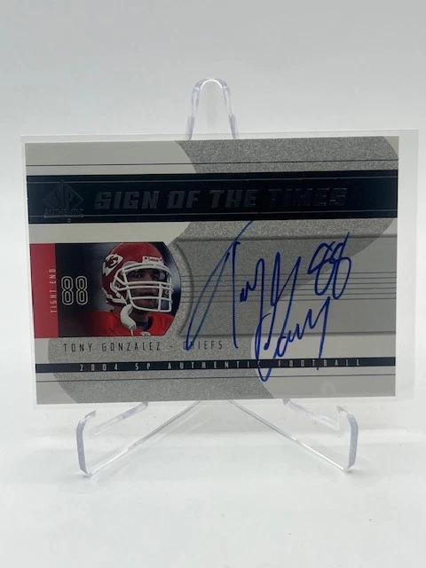 2004 SP AUTHENTIC TONY GONZALEZ AUTO SIGN OF THE TIMES #SOT-TG HOF CHIEFS - Image 1 of 1