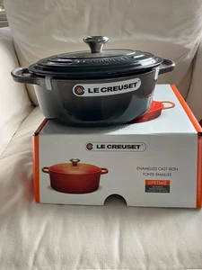 Le Creuset 2.75 Qt. Signature Oval Dutch Oven Flint Oyster Cast Iron New In Box - Picture 1 of 7