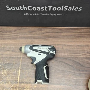 Makita TD090D 10.8v Impact Driver . GWO . FREE P&P VAT INC - Picture 1 of 16