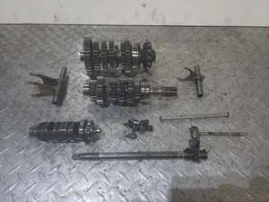 Suzuki GSXR 600 2004-2005 OEM CONJUNTO COMPLETO DE TRANSMISIÓN OEM - Imagen 1 de 16
