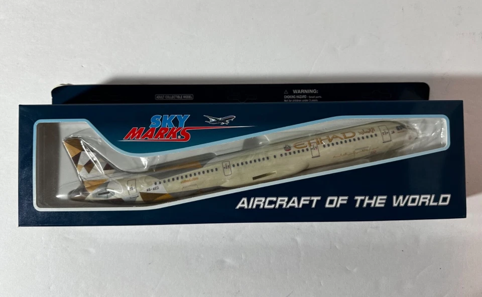 Nuevo Daron SkyMarks #SKR1071 escala 1/150 Airbus A321 Etihad Airways A6-AED Foto 1 de 4