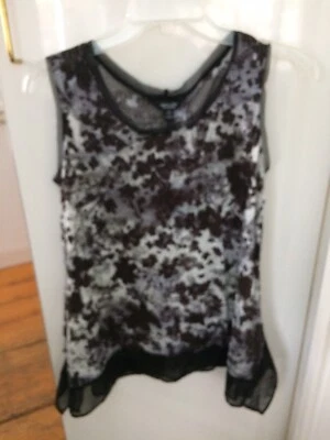 Women's Simply Vera Wang Sleeveless Crinkle Tank Black & Gray Floral Sz PS NWT - Image 1 of 4